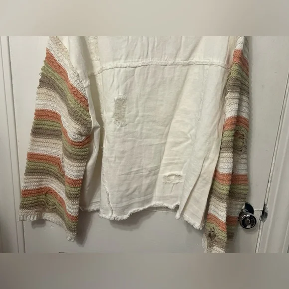 POL Crochet Sleeve White Boho Denim Relaxed Fit Lightweight Distressed Jacket - Picture 7 of 8